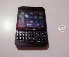 Blackberry q5 telcel whatsapp