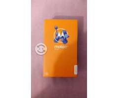 Moto e 4 plus dorado